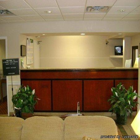 La Quinta By Wyndham Jackson Airport Pearl Exterior foto